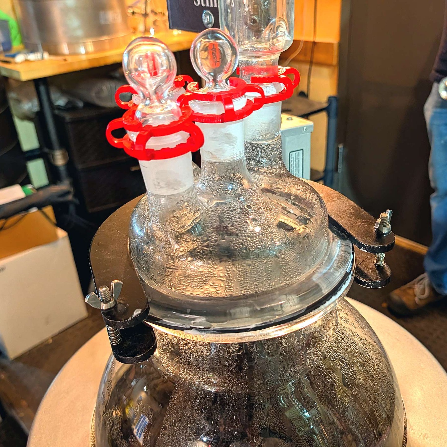 Tennessee natives Bill and Wanda Lee returned to their roots to craft artisanal spirits at Gate 11 Distillery in Chattanooga. #whiskey #absinthe @gate11distillery @visitchatt https://hungrytravelers.com/gate-eleven-proves-distilling-is-part-of-tennessee-dna/