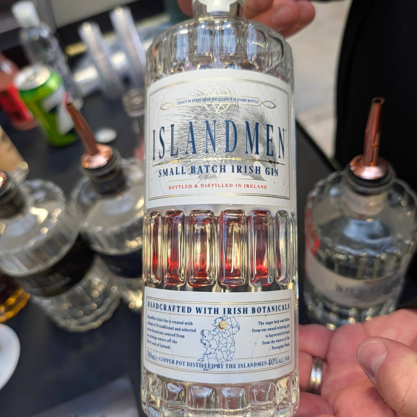 Craft Irish gin using seaweed from the Porcupine Bank (100 miles offshore) in the botanicals to mellow the edge. Nice clean gin! @wildatlanticdistillery