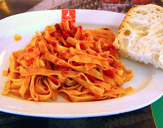 San Daniele pasta with tomato and prosciutto