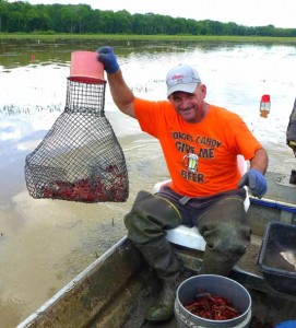 Crawfish Robbie pulls trap