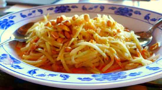 Thai papaya salad