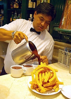 Pouring chocolate in Madrid