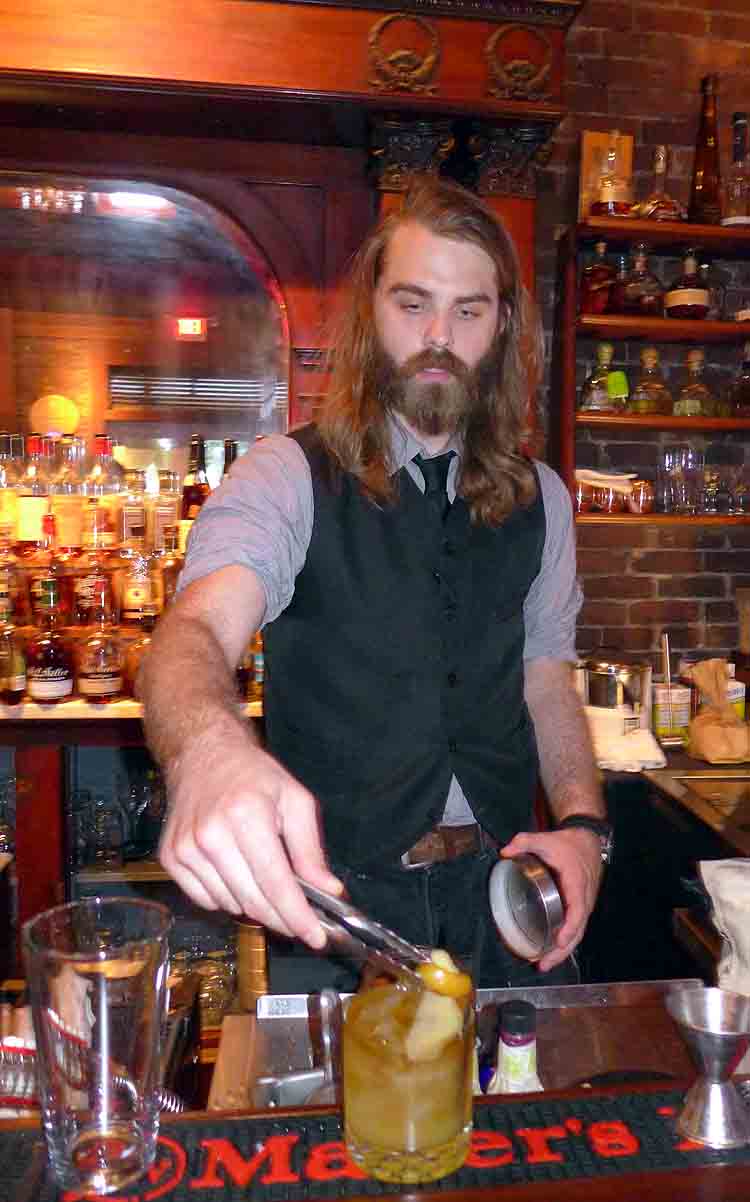 Bourbon cocktails: mysterious … and easy