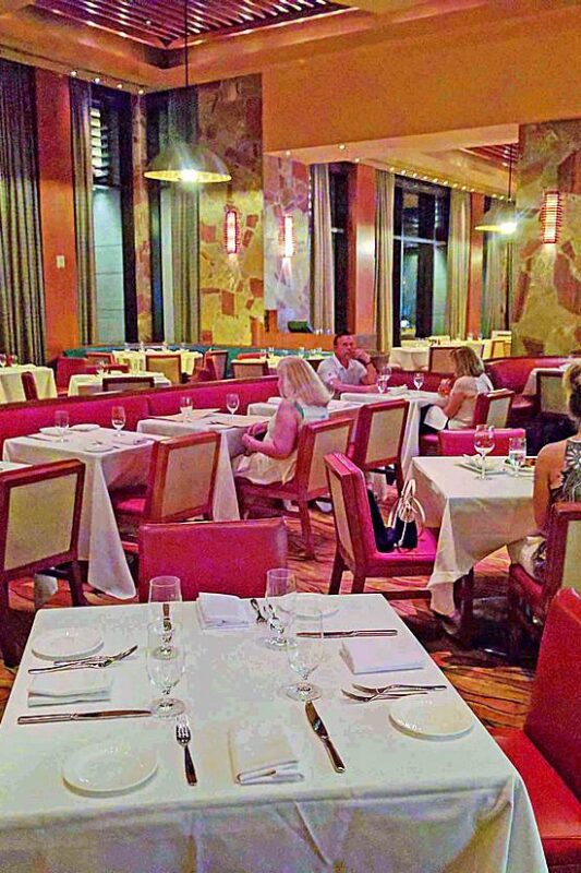 77° West establishes New World flavors at Atlantis