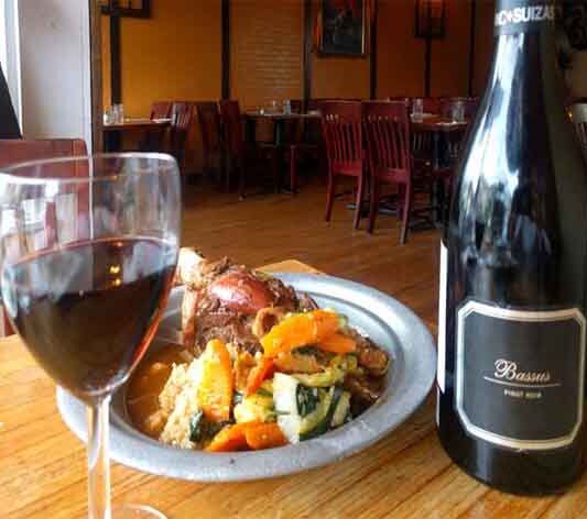 Bassus Pinot Noir from Utiel Requena exudes elegance