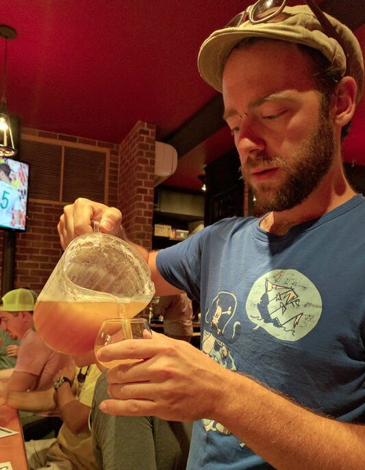 Pour a cool one on Montreal Craft Beer Tour
