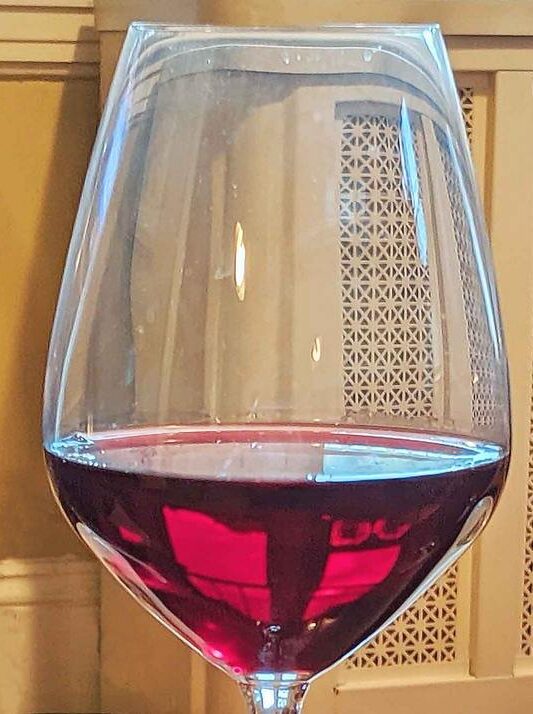 Contour Pinot Noir hits sweet spot for casual red