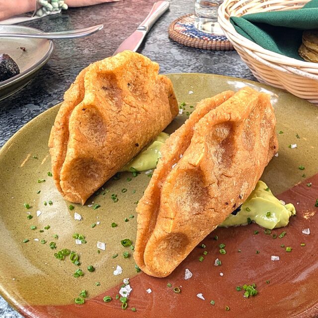 Texas-style barbecue in Chattanooga? You bet. Little Coyote has the Texas style with some true Mexican flourishes. @visitchatt @littlecoyotetn https://hungrytravelers.com/at-little-coyote-let-your-server-curate-the-meal/