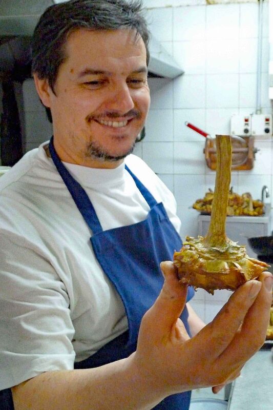 Da Teo cook with artichoke