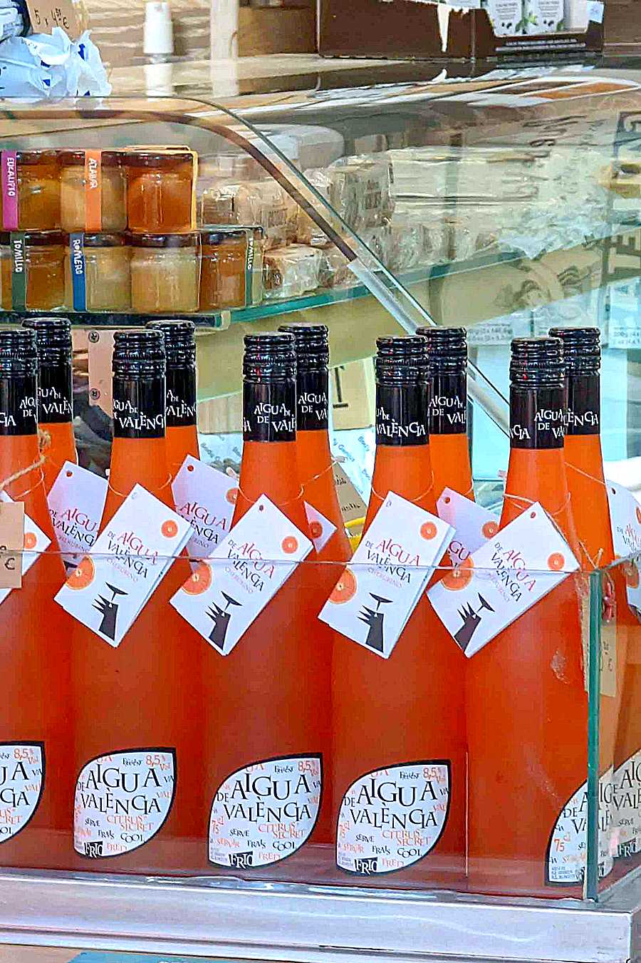 Agua de Valencia, born in the Café Madrid