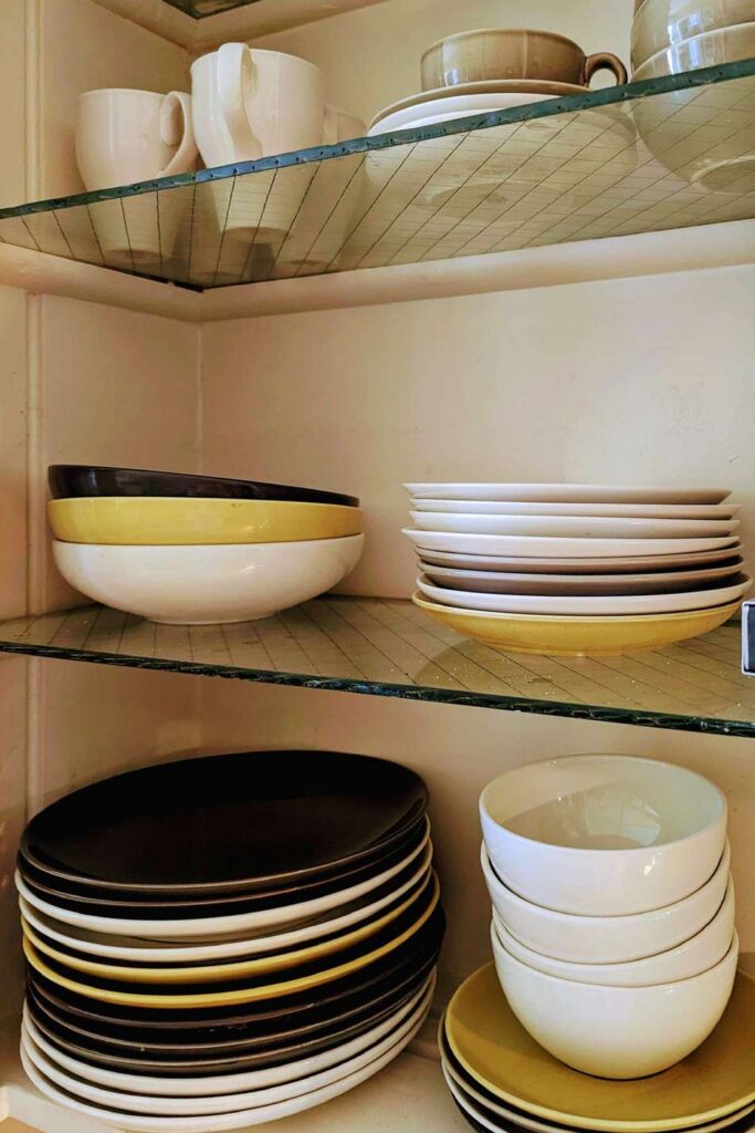 Going to the source for dinnerware design